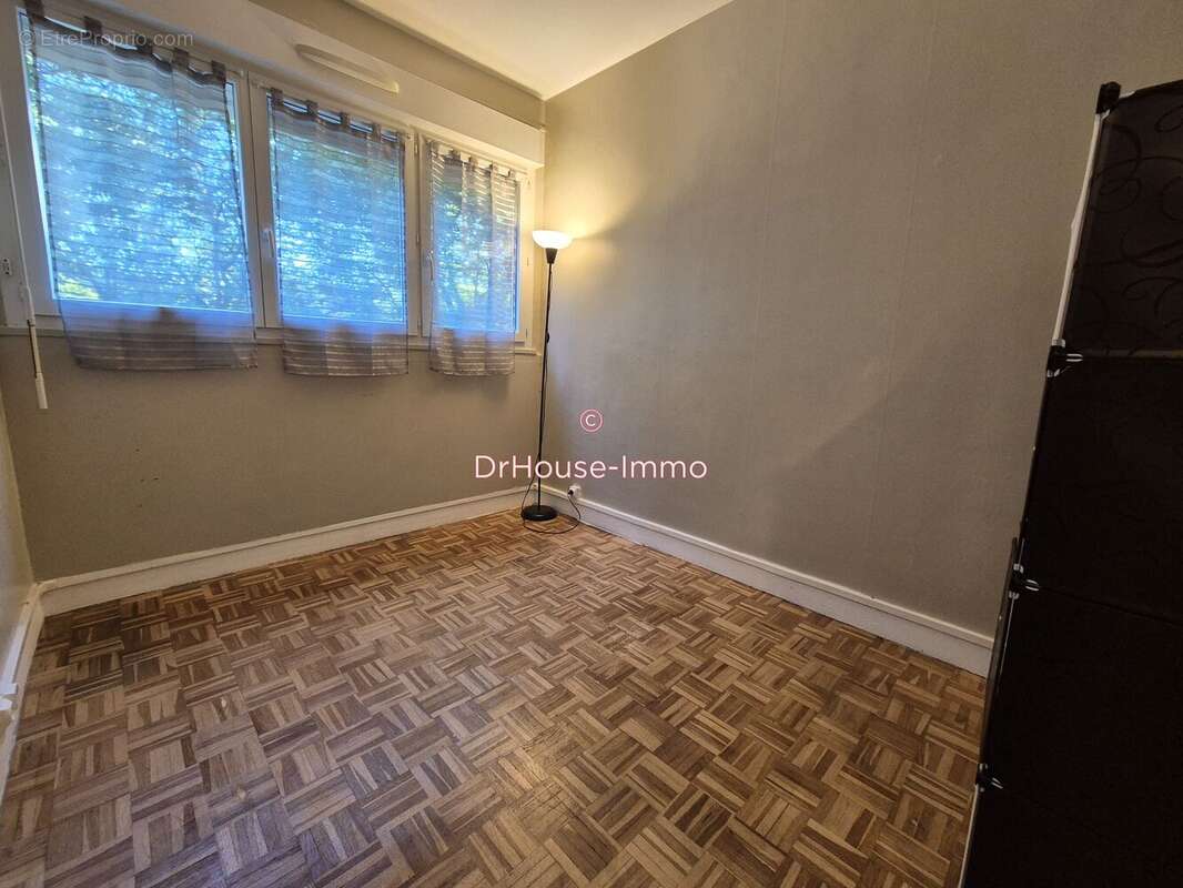 Appartement à AUBERGENVILLE