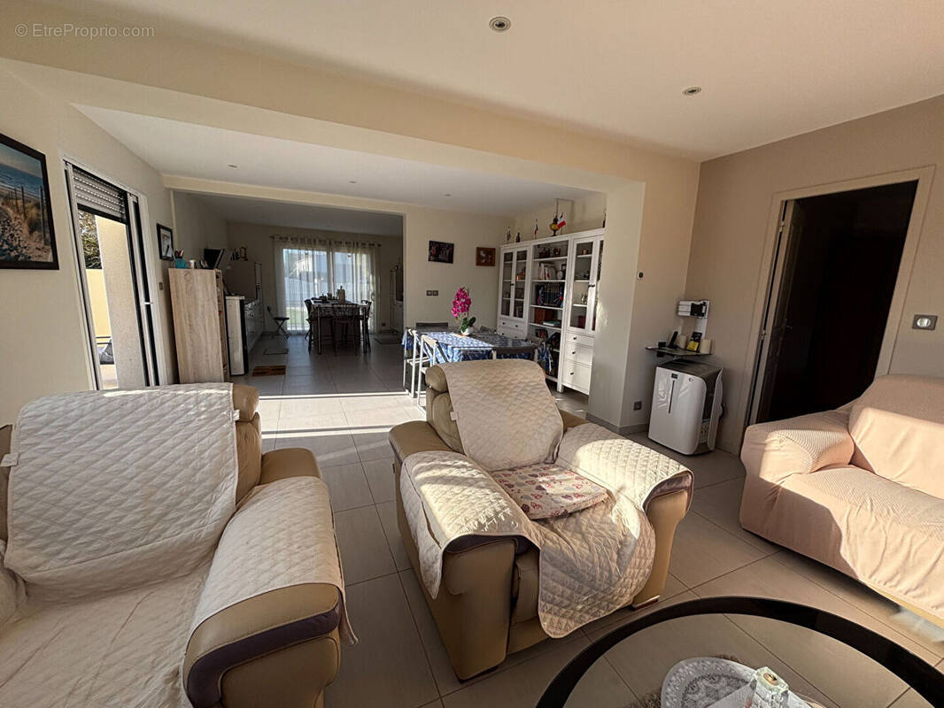 Maison à SAINT-LYPHARD