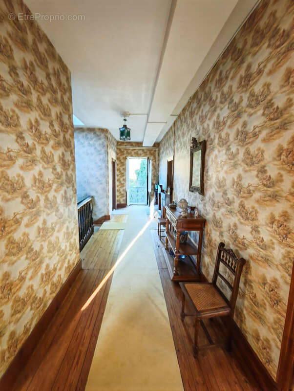 Maison à SAINT-MARTIN-LE-VIEIL