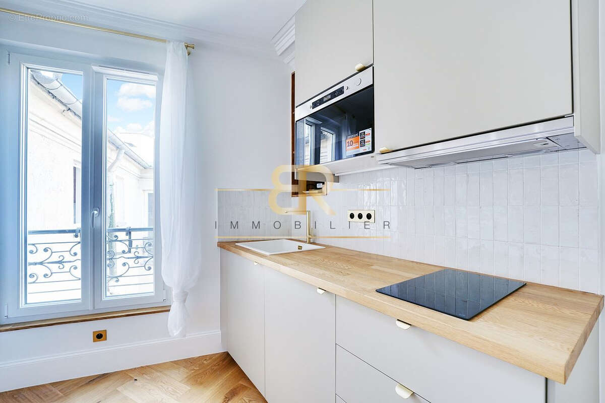 Appartement à PARIS-9E