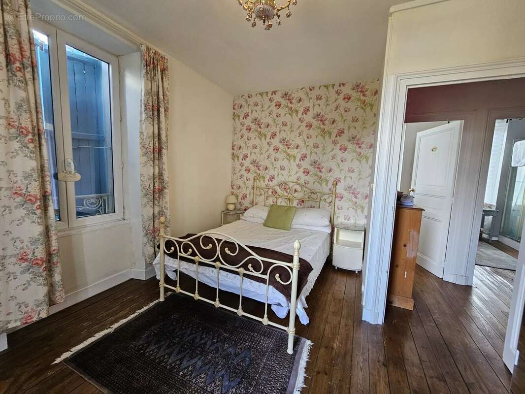 Maison à MONTEMBOEUF