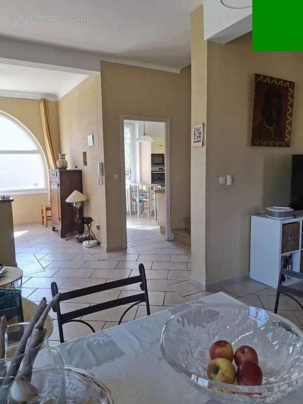 Maison à MONTELIMAR