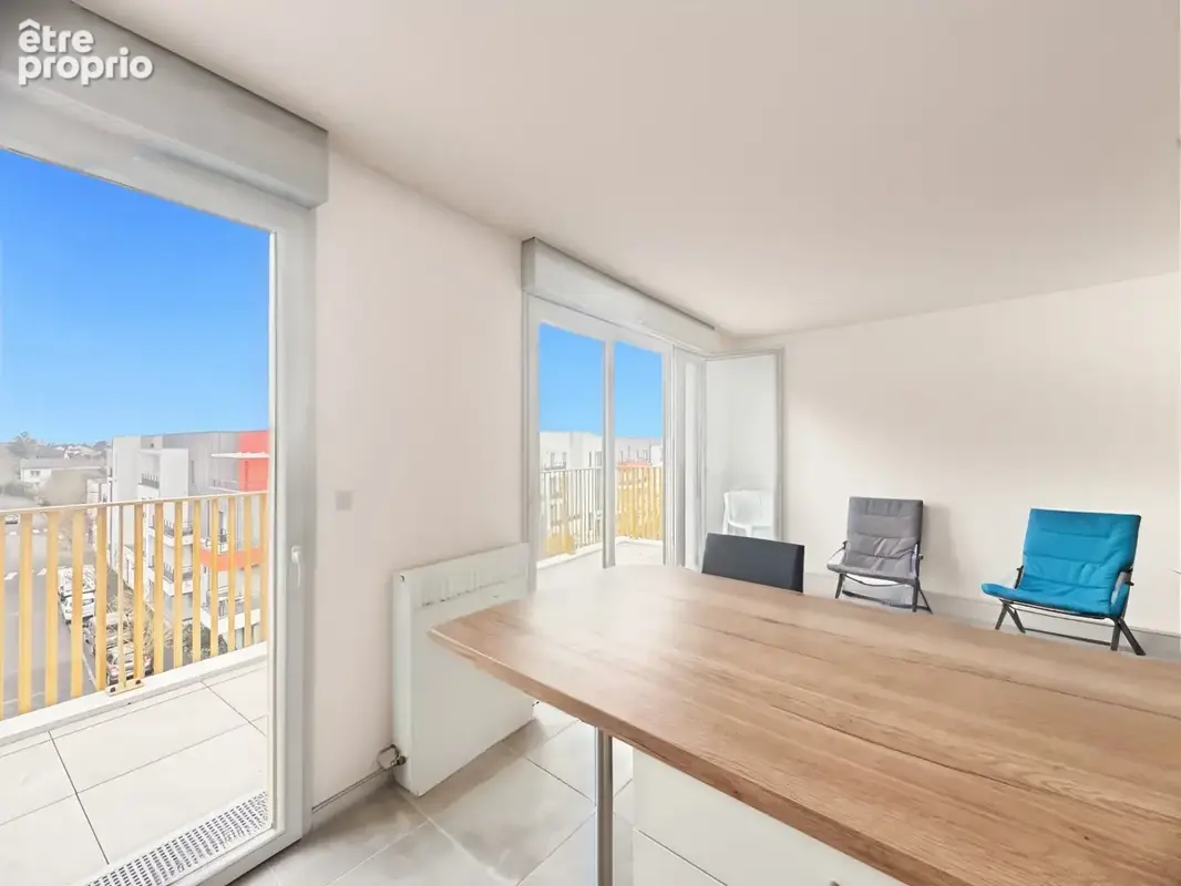 Angers /Ponts de Cé : Appartement T3 lumineux récent avec terrasse de 11,50 m2 et parking - photo 6