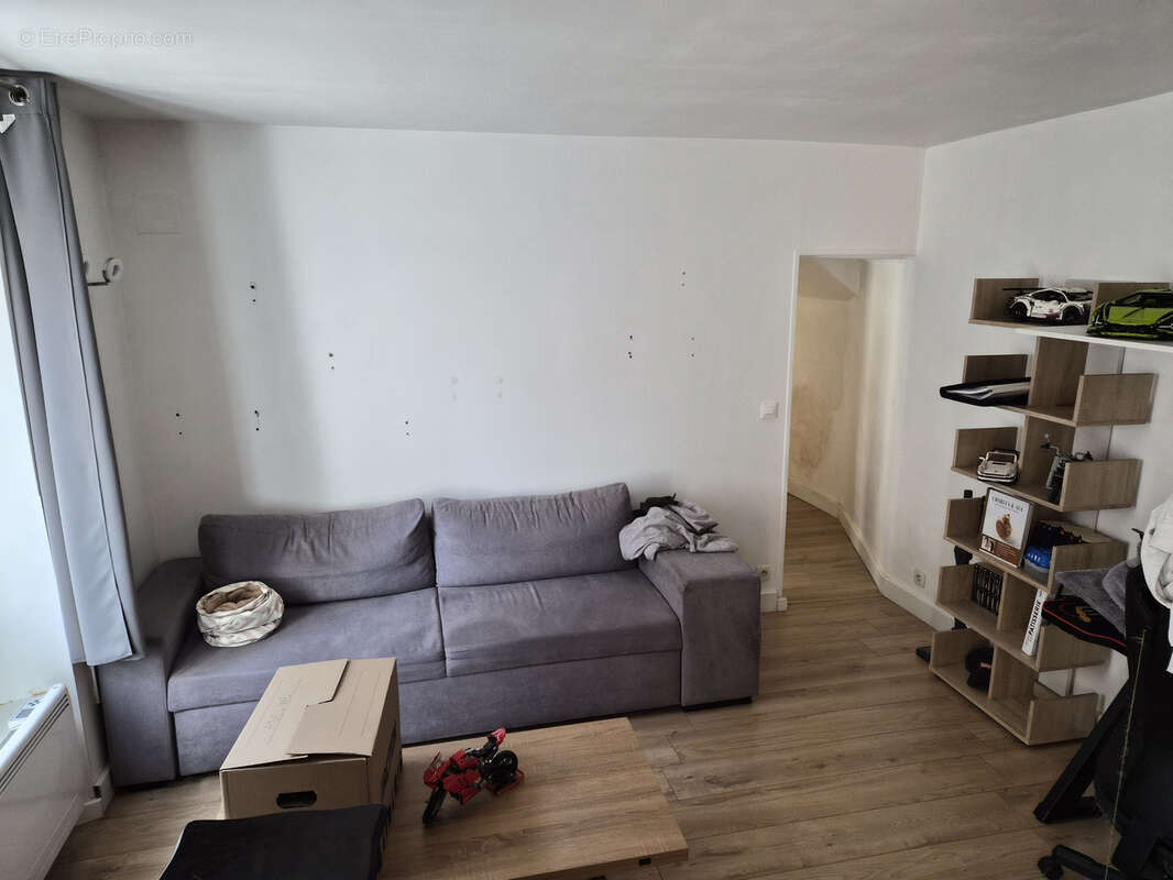 Appartement à AULNAY-SUR-MAULDRE