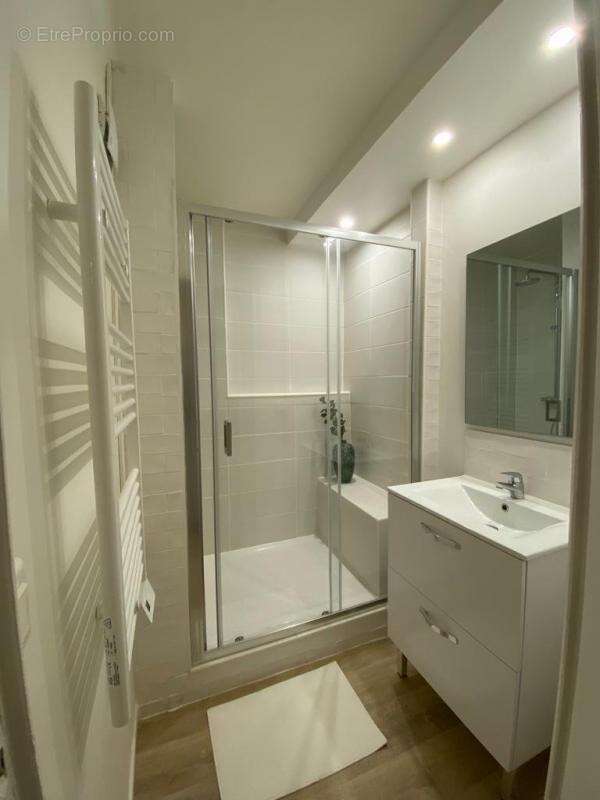 Appartement à SAINT-GENIS-LAVAL