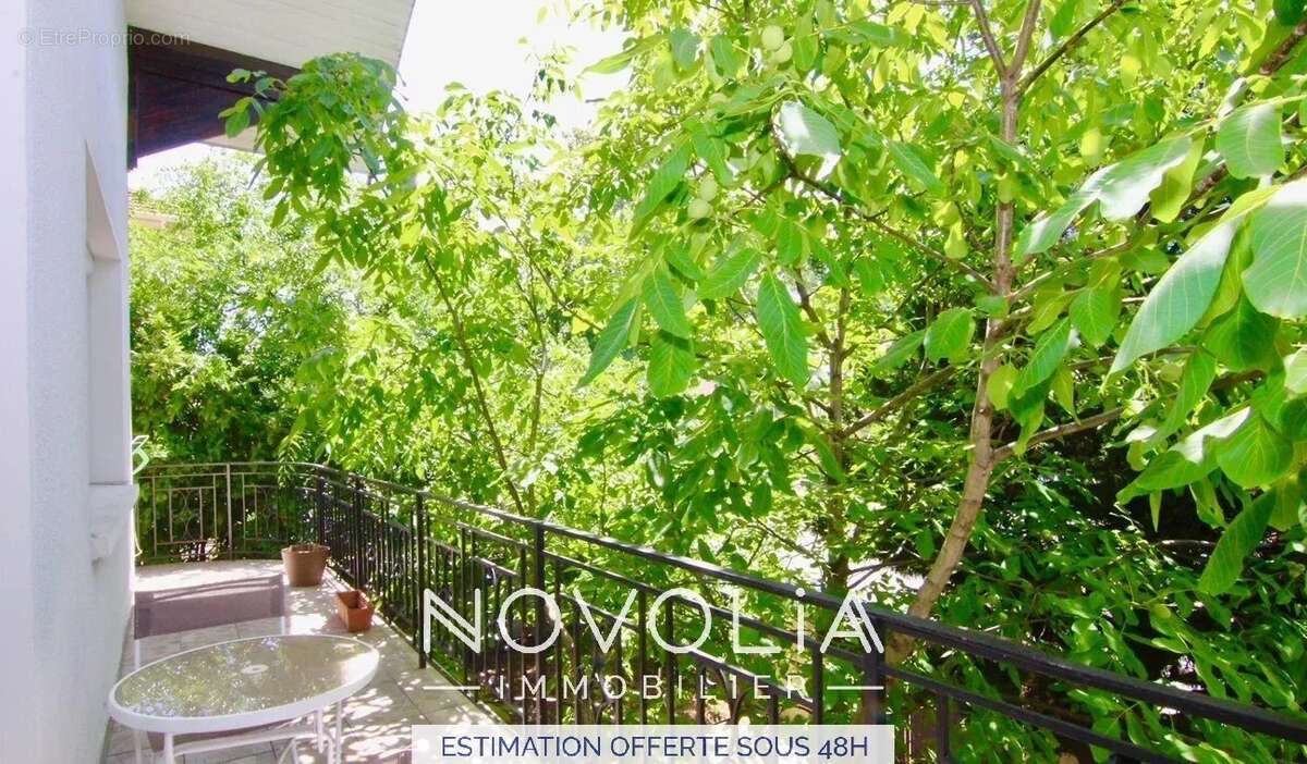 Appartement à VENISSIEUX