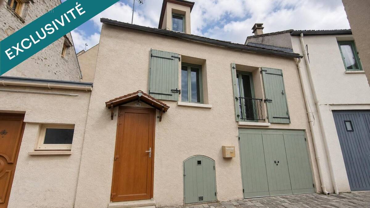 Photo 1 - Maison à MEZIERES-SUR-SEINE