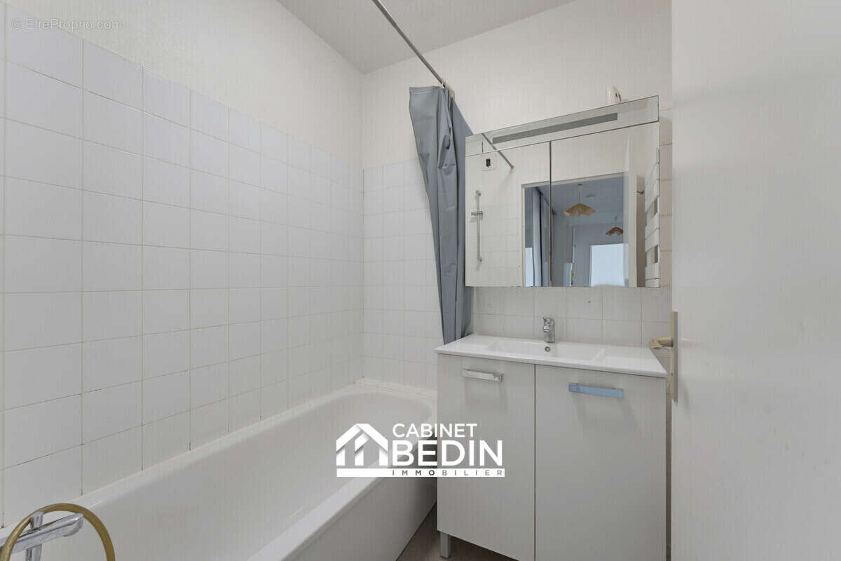 Appartement 62 m² à Merignac  - photo 8