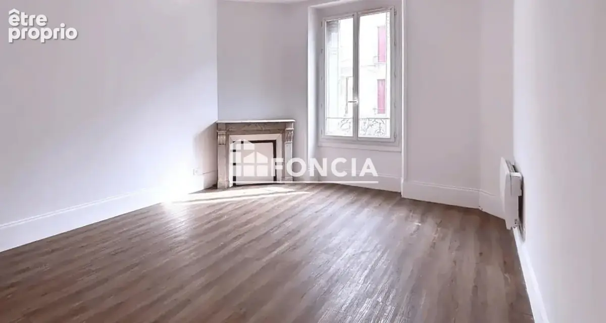 Montmirail – Maison de caractère 6 pièces – 111 m² – 3 chambres – Jardin, dépendance et garage - photo 2