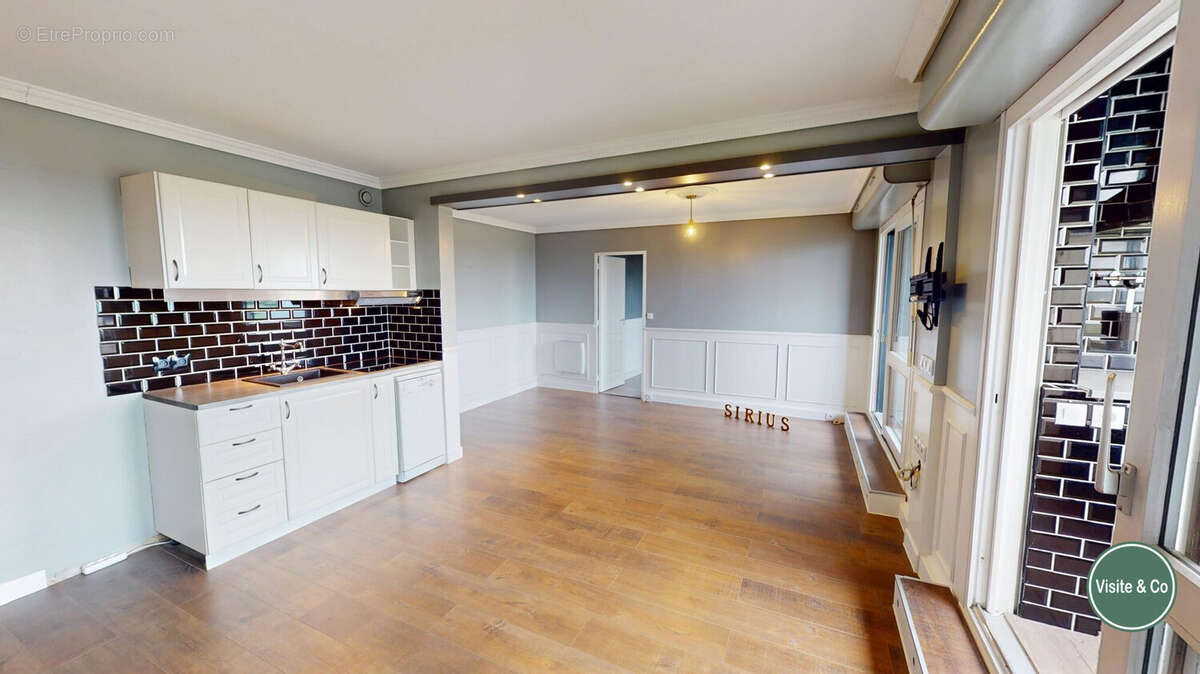 Appartement à COURSEULLES-SUR-MER