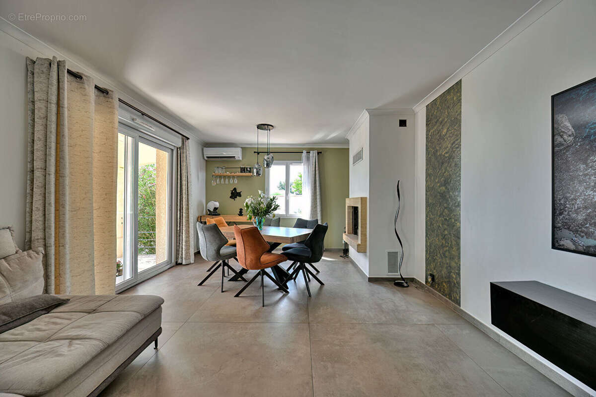 Villa Nages Et Solorgues 5 pièces 113 m2-1628 m2 + garage et piscine - photo 10
