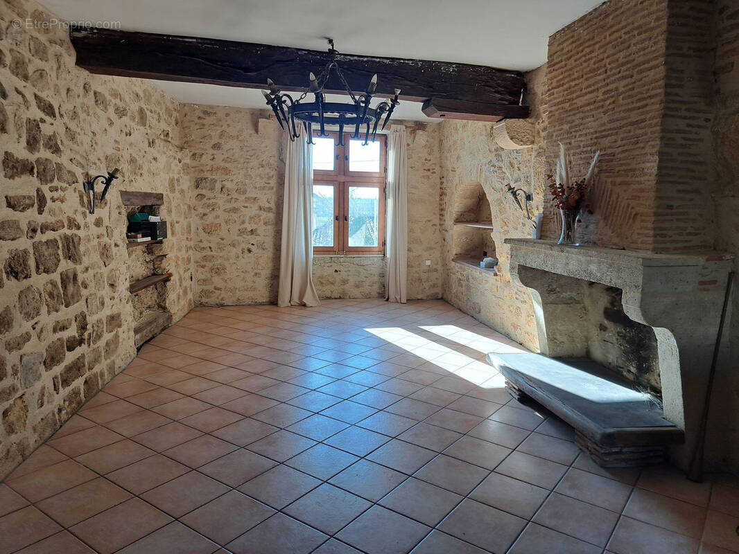 Maison à SAINT-MACAIRE
