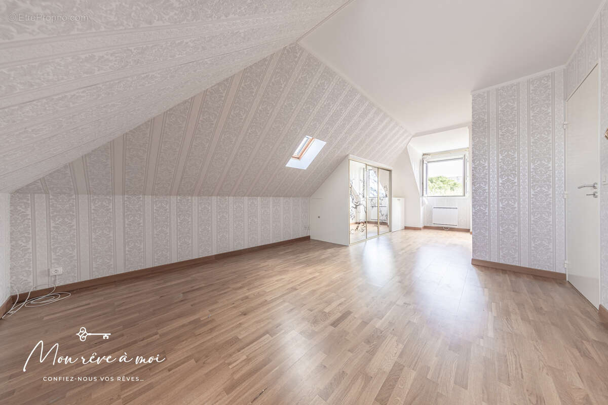 Appartement à NANTERRE