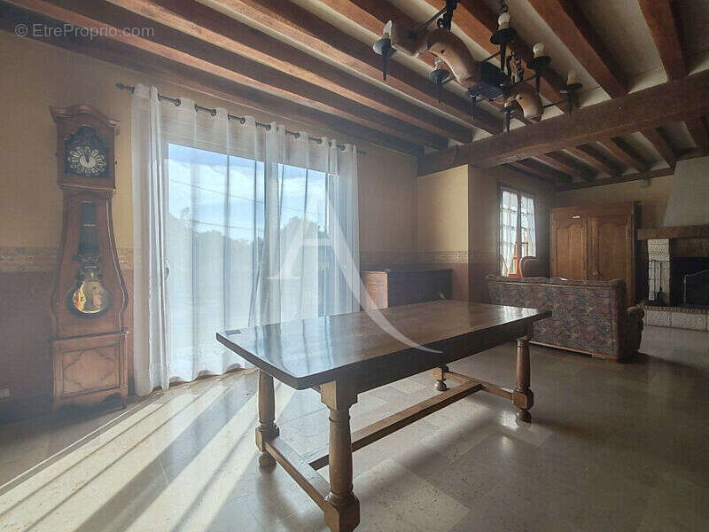Maison à CHAILLES