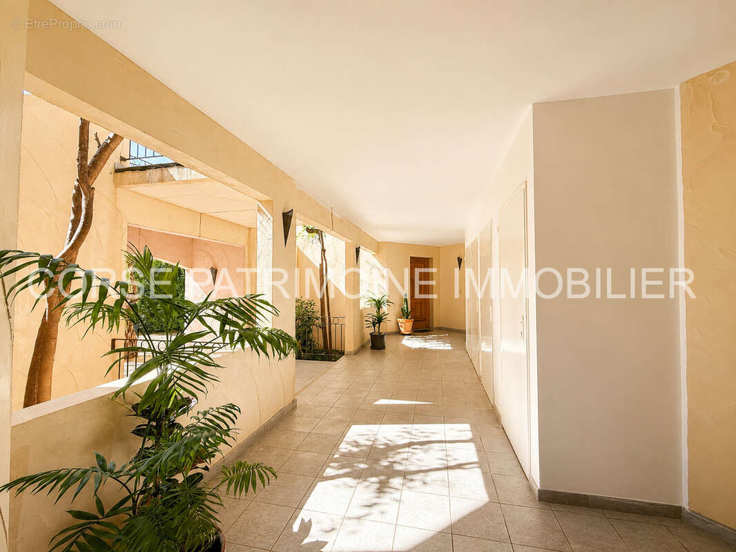 Superbe T3 en rez-de-chaussée avec jardin privatif - photo 15