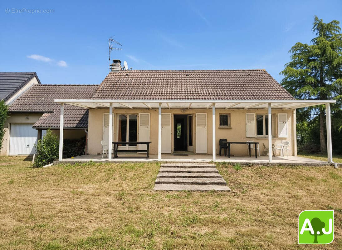 Maison 97 m² à Ezy-Sur-Eure  - photo 2