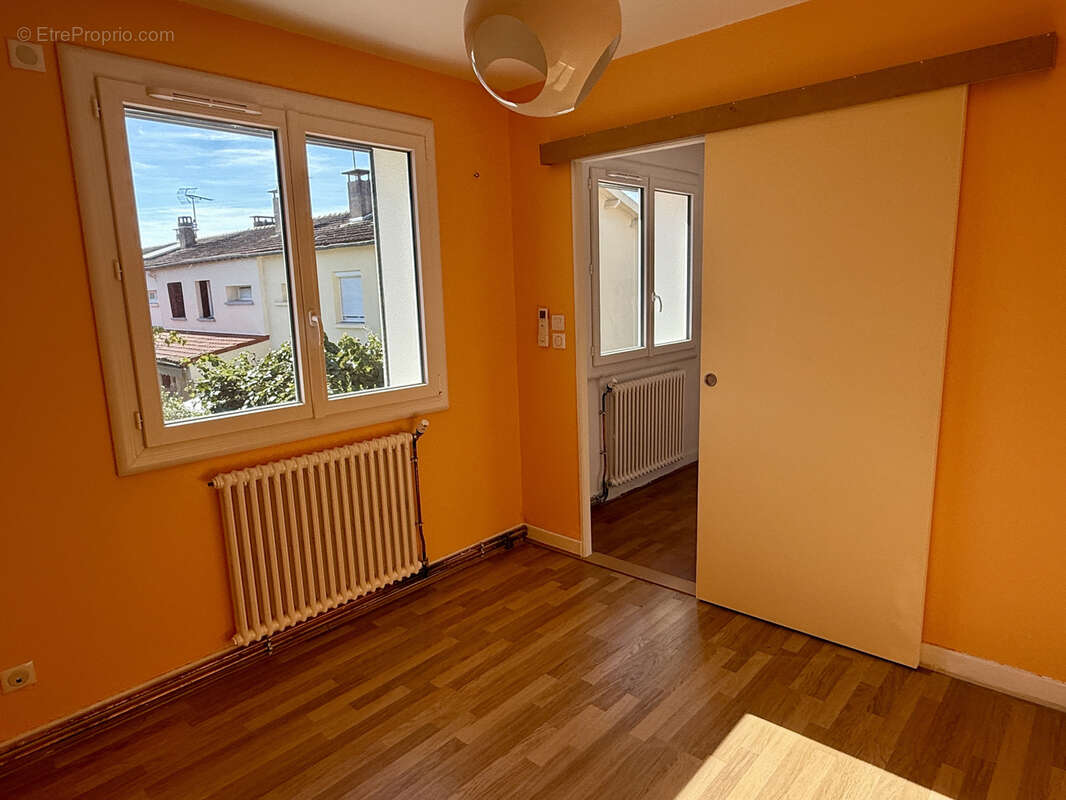 Maison à SAINT-JUERY