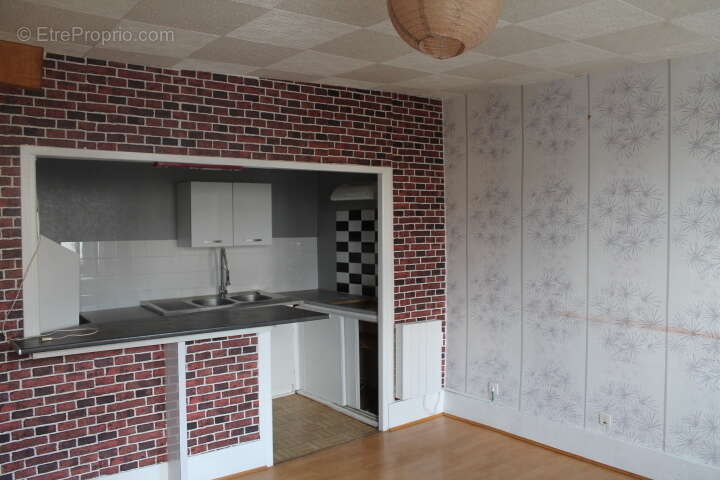 Appartement à COMMENTRY