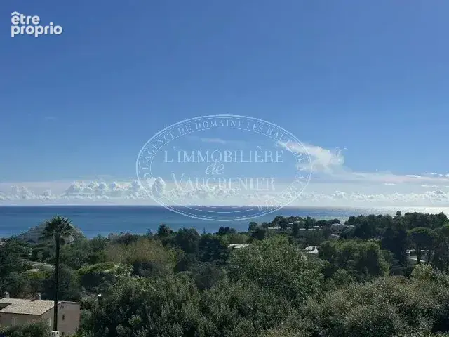 Appartement à VILLENEUVE-LOUBET