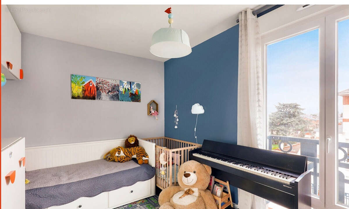 Appartement à LE BLANC-MESNIL