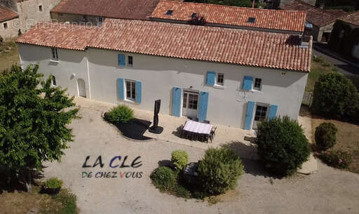 Maison à NIEUL-SUR-L'AUTISE