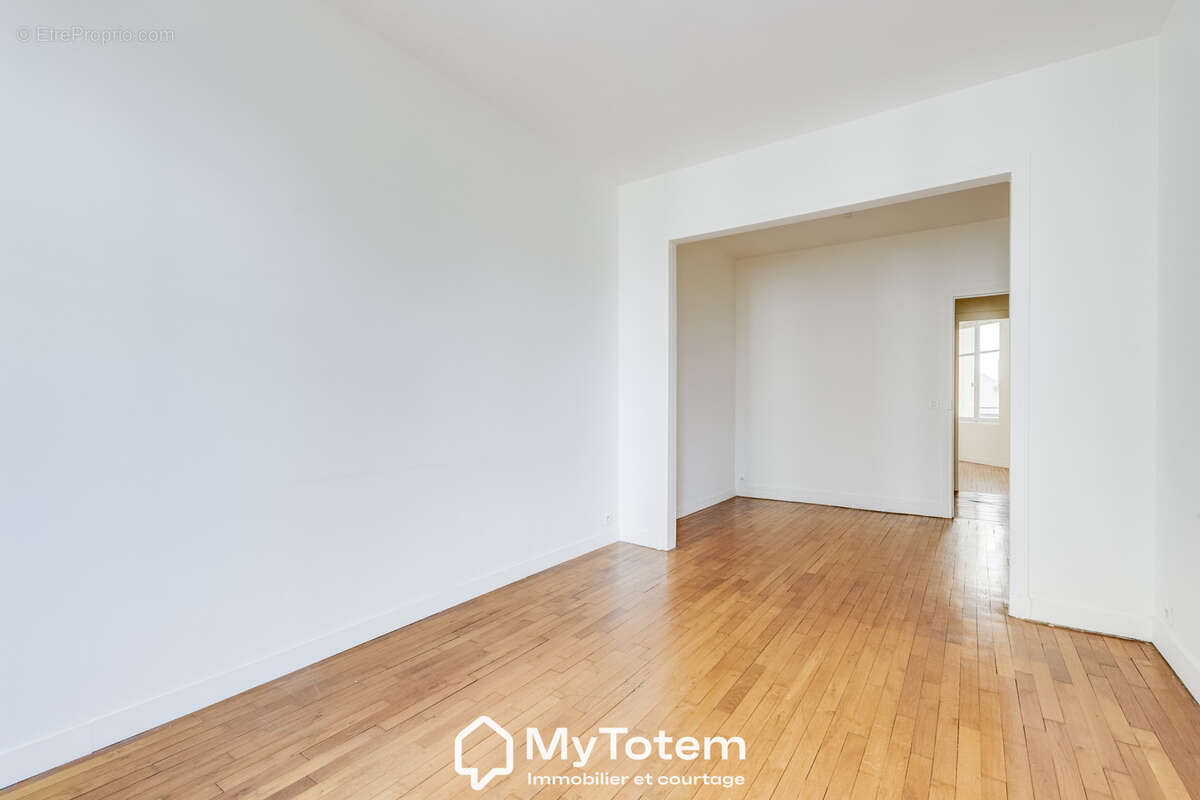 Appartement à LEVALLOIS-PERRET