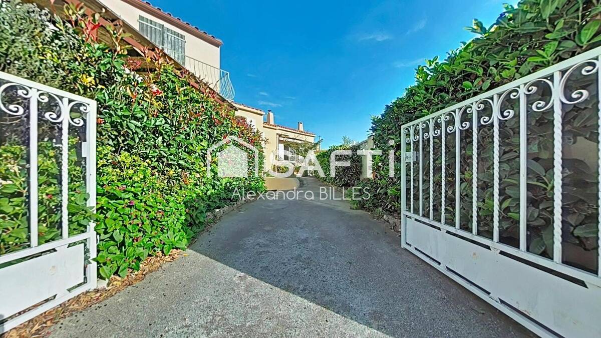 Photo 1 - Maison à ELNE