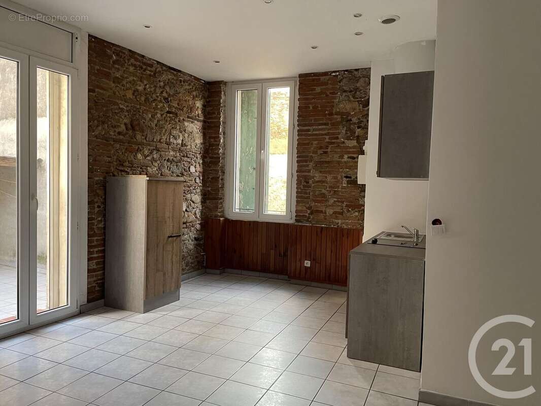 Autre à SAINT-LAURENT-DE-LA-SALANQUE