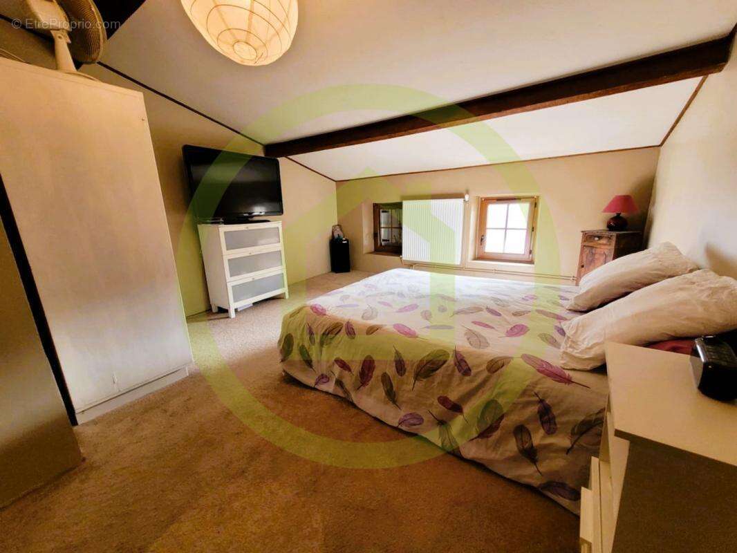 Maison à SAINTE-RAMEE