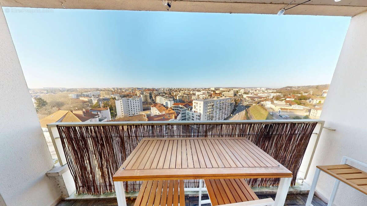 Parc Micaud : en étage élevé appartement T3 avec terrasse - photo 10