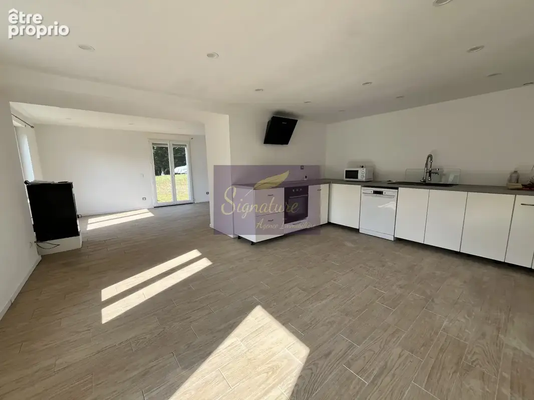 Coup de cœur Assuré pour cette maison familiale entièrement rénovée grand terrain à Lombron - photo 3