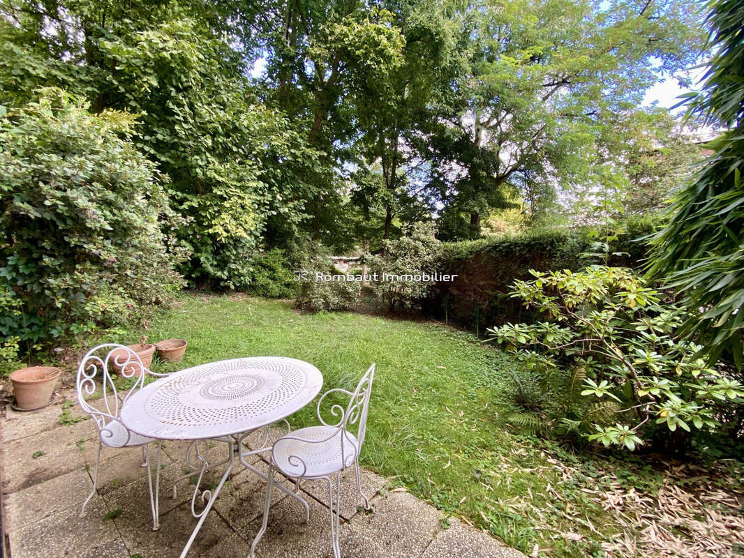 Appartement à LA CELLE-SAINT-CLOUD