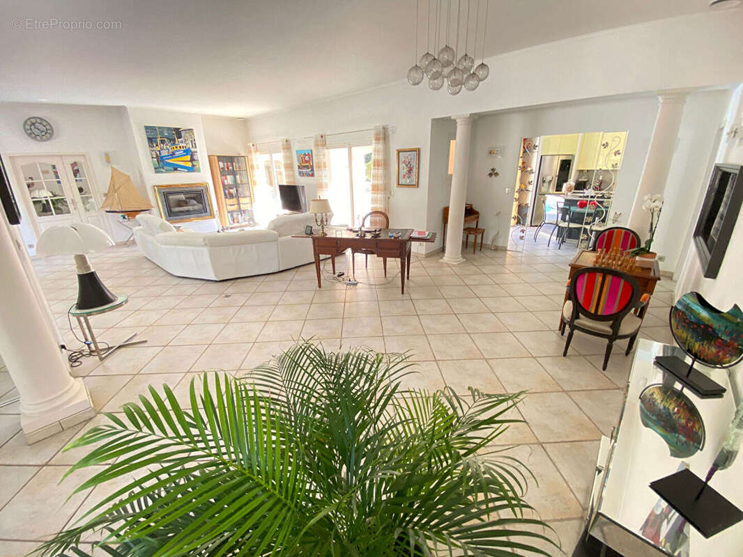 Maison à MARTIGNAS-SUR-JALLE