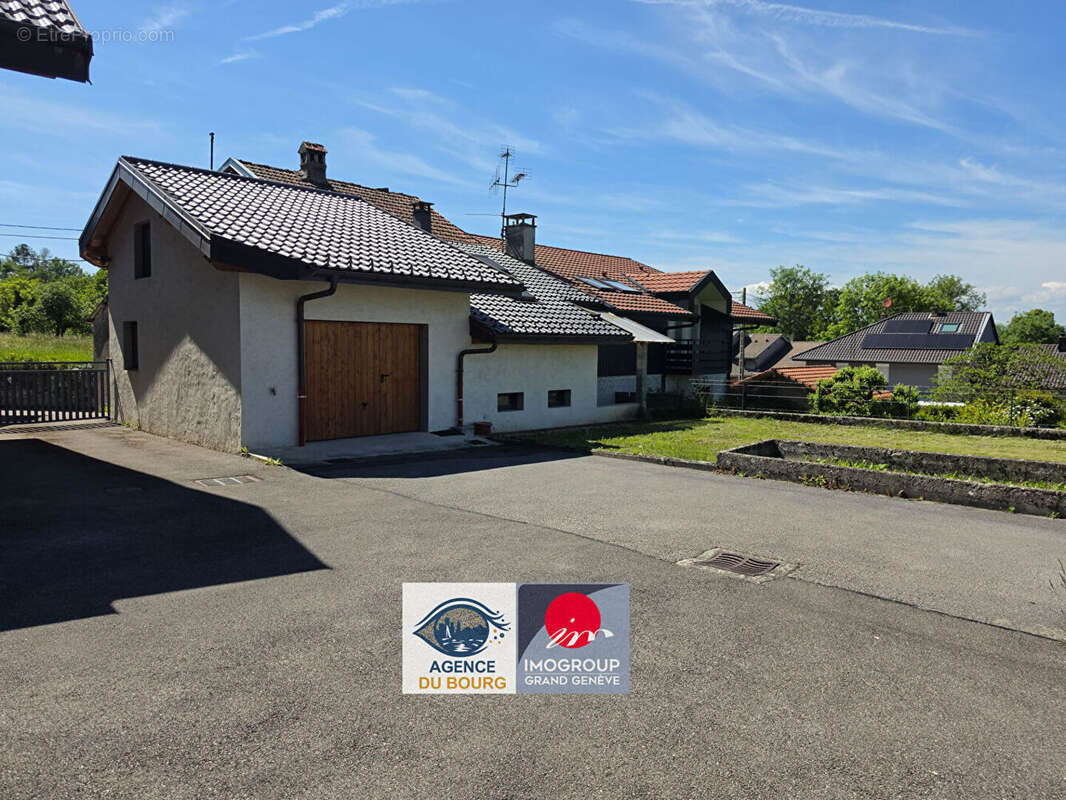 Opportunité rare - Ensemble immobilier de deux maisons avec dépendances à DRAILLANT - photo 12
