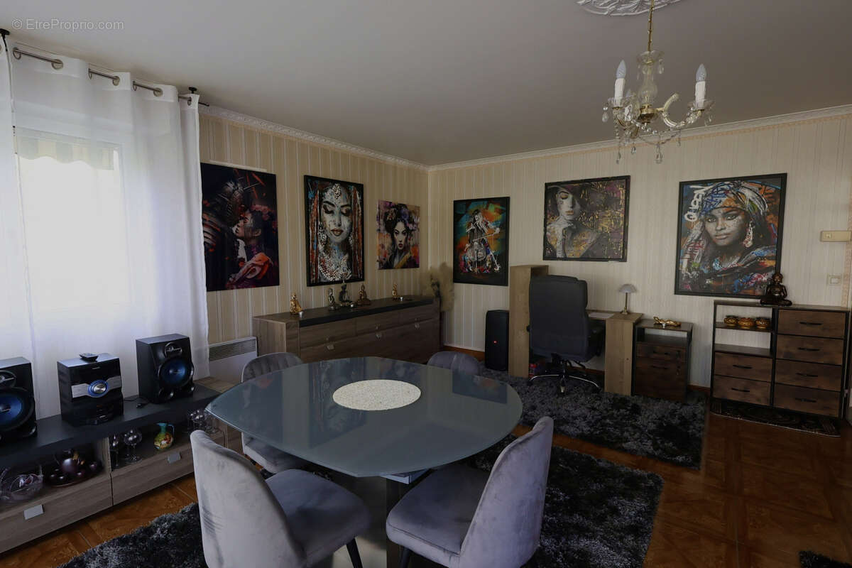 Appartement à RIS-ORANGIS