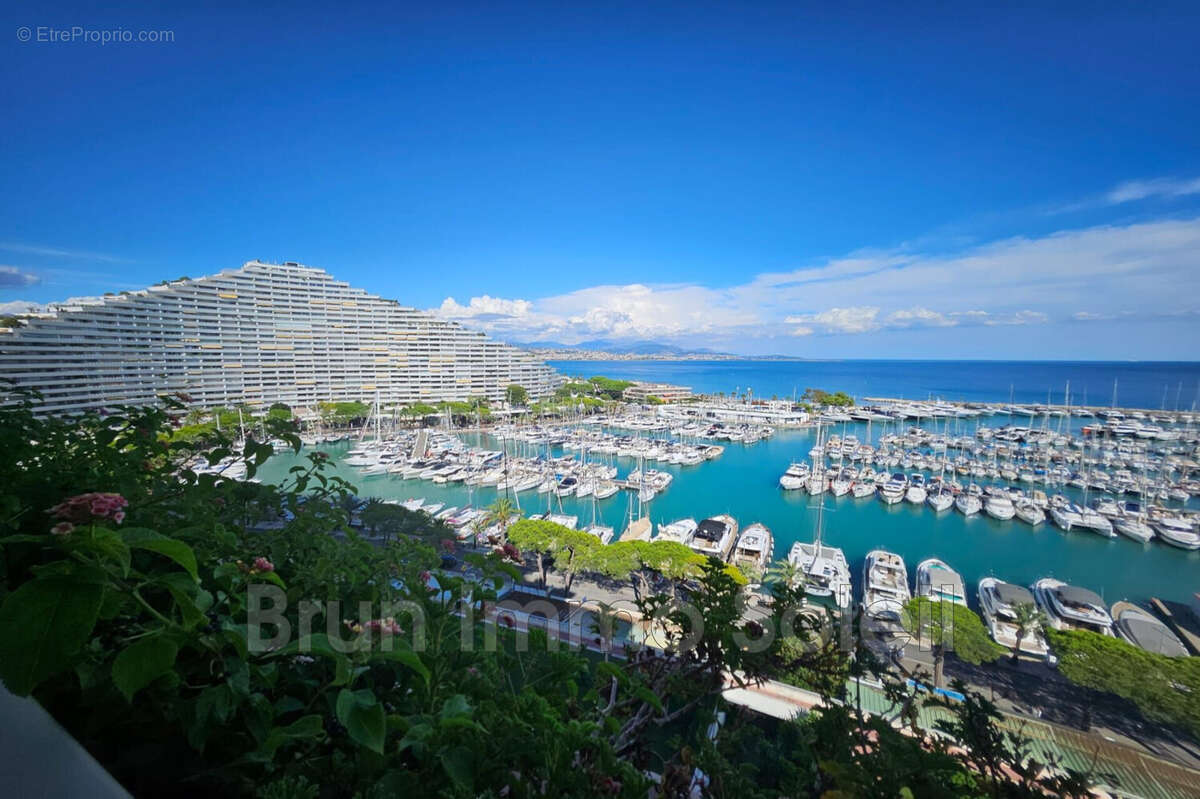 Appartement à VILLENEUVE-LOUBET