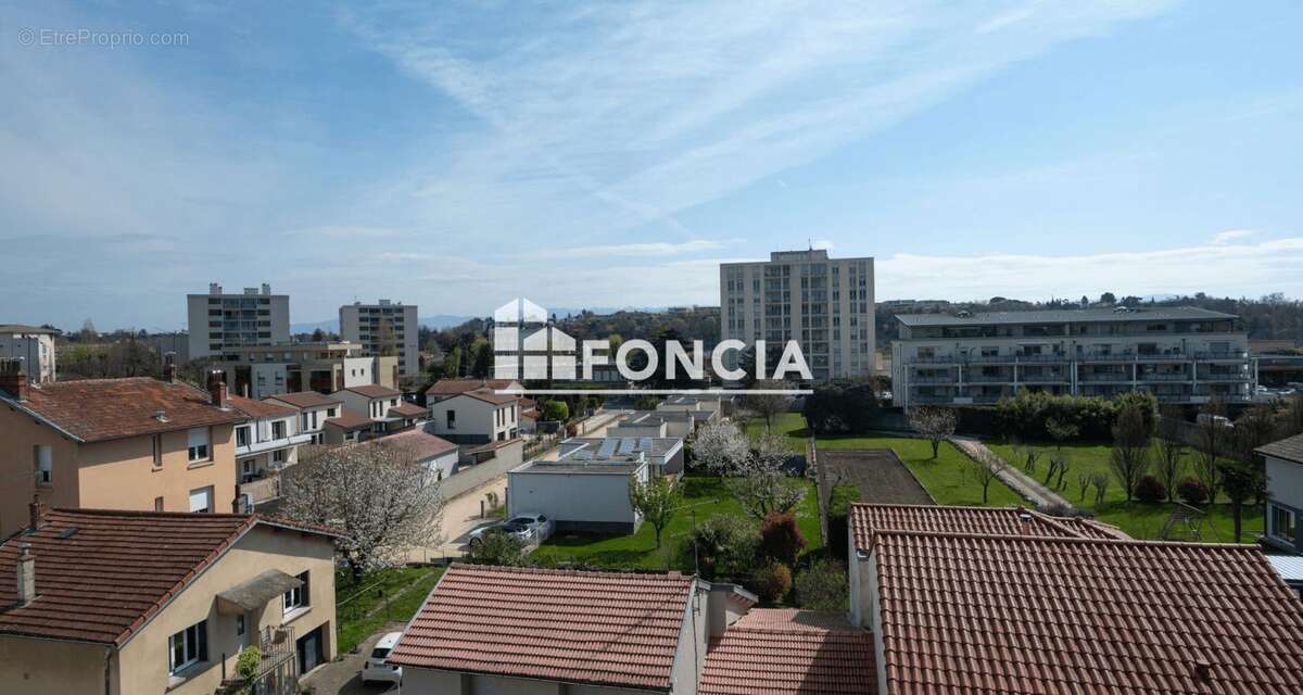 Appartement à BOURG-LES-VALENCE