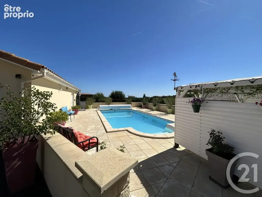 Maison 6 pièces 150 m² à vendre à Saint-Martin-De-Laye (33910) - photo 15
