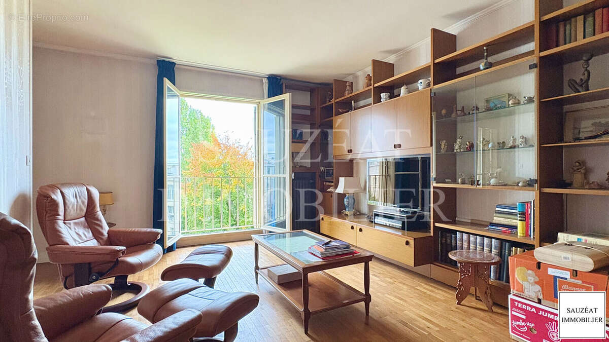Appartement à MONTROUGE