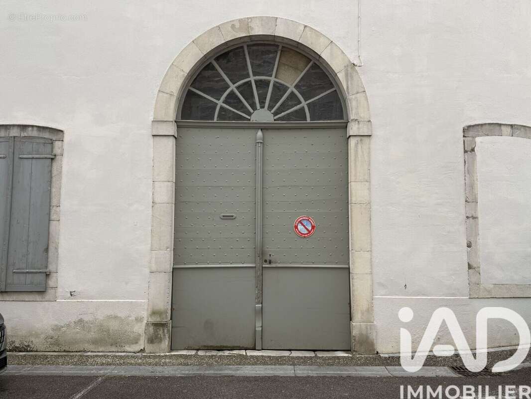 Photo 6 - Parking à OLORON-SAINTE-MARIE