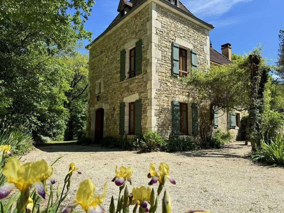 Maison à GOURDON