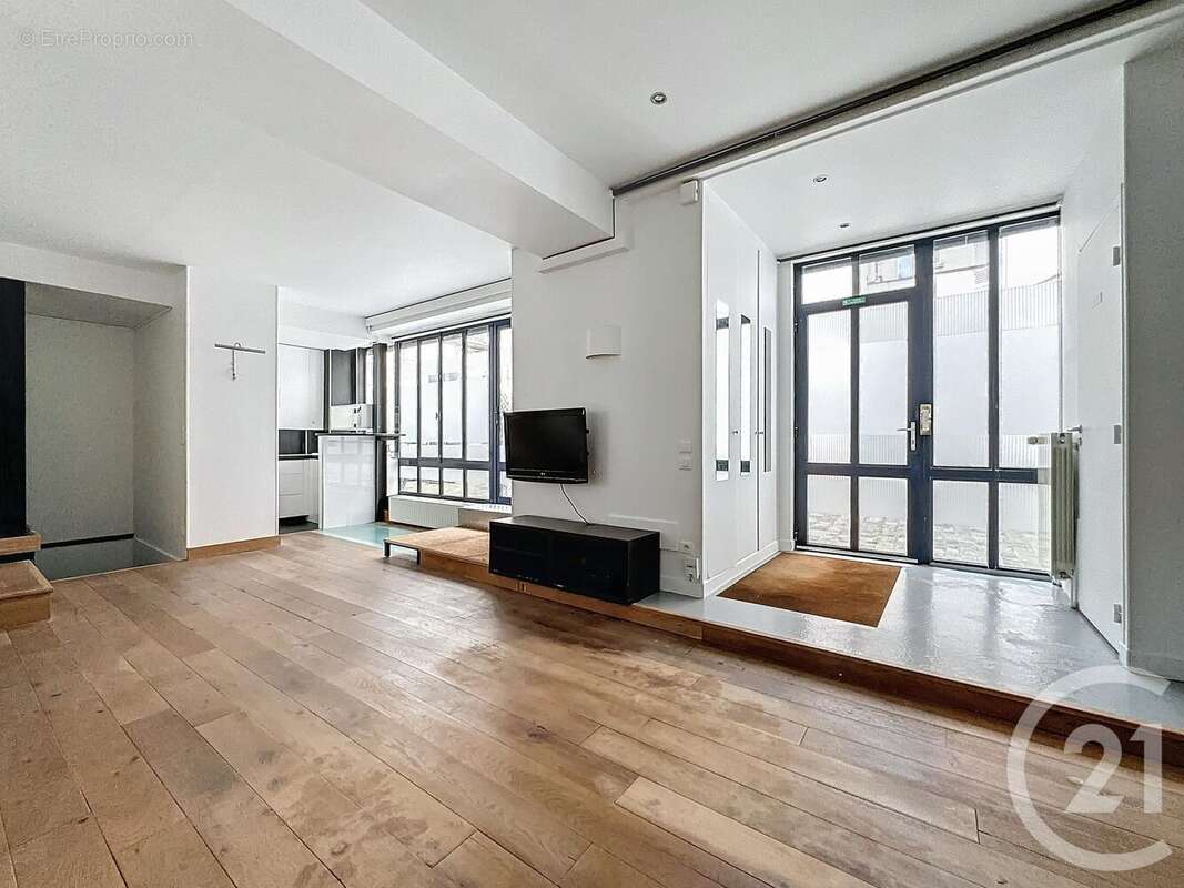 Appartement à PARIS-20E