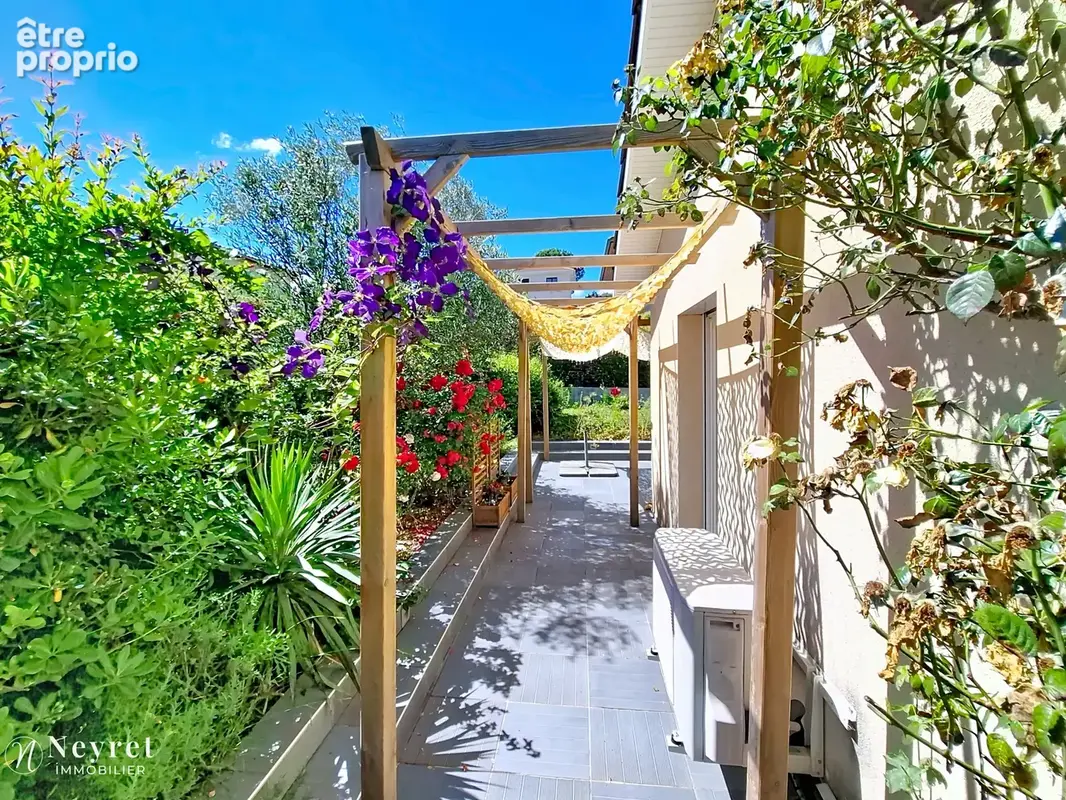 A ne pas rater ! Secteur Saint Ignace, Maison de plain pied de 105,85 m2, 3 chambres sur 600 m2 clos et arboré - photo 19