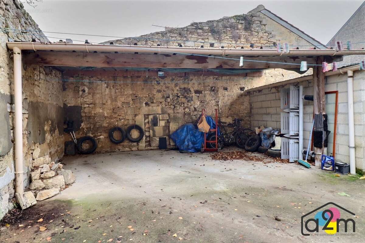 Maison à CIRES-LES-MELLO