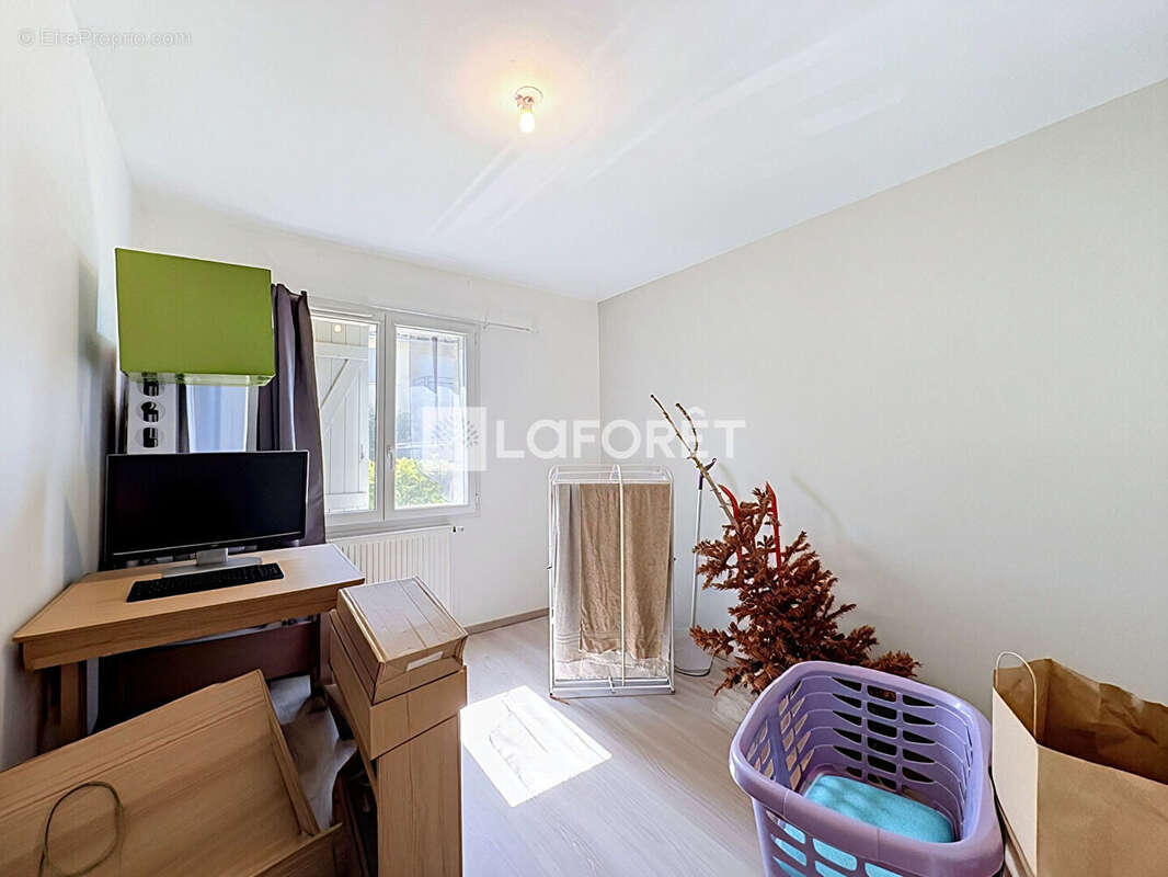 Appartement à VERJON