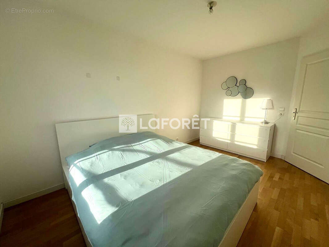 Appartement à SARTROUVILLE