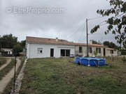 Maison à BLANQUEFORT