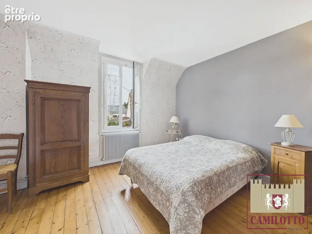 Propriété ancienne sur un terrain de 2800 m² - photo 14