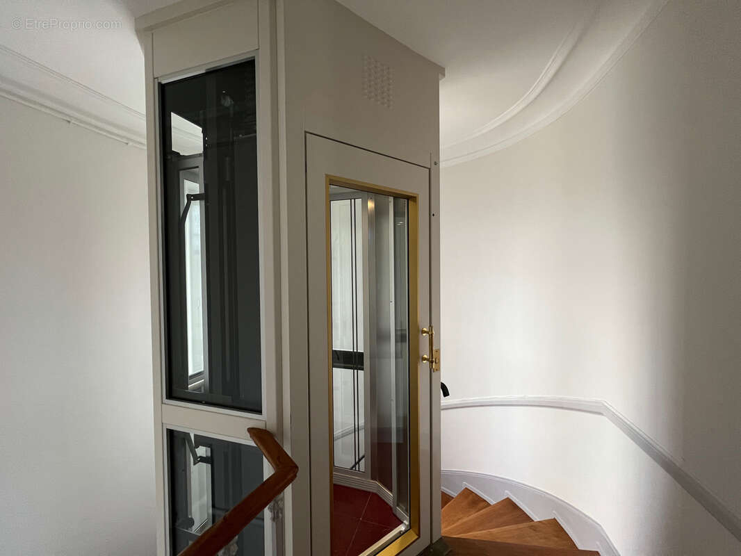 Appartement à PARIS-6E