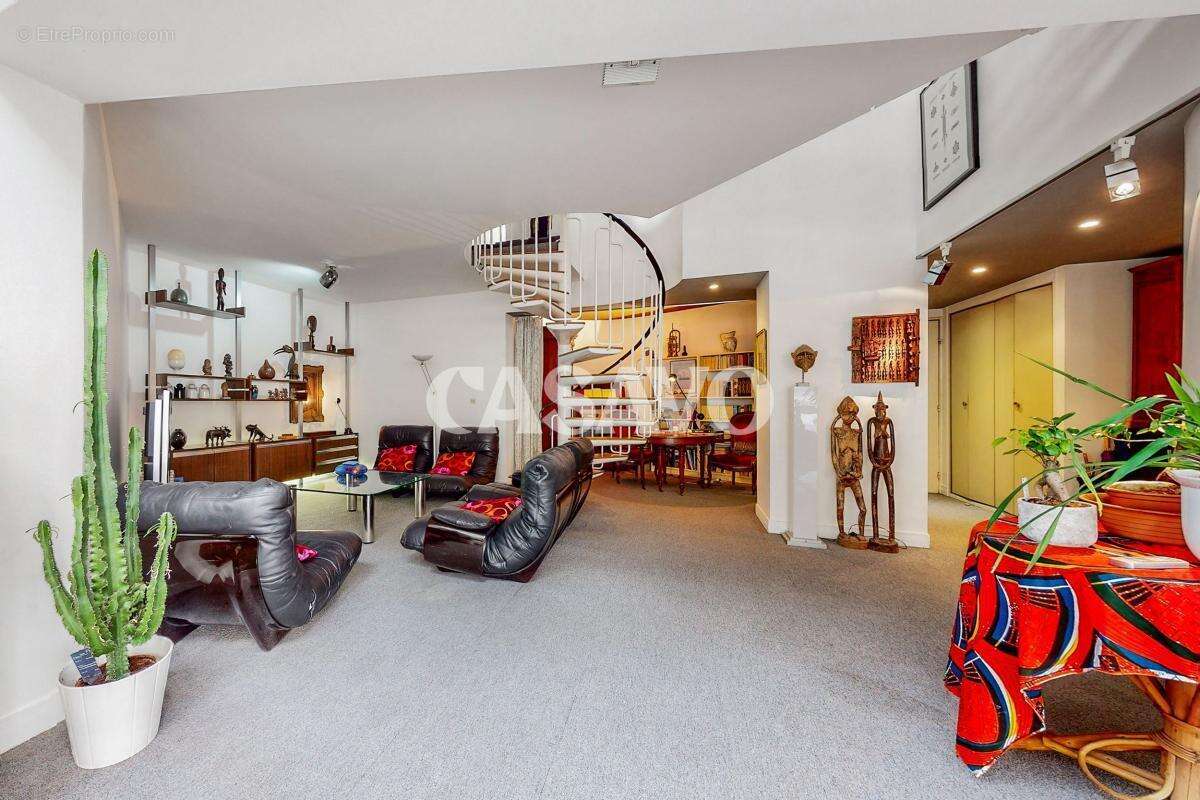 Vente Appartement 5 pièces de 126m² - 94200 Ivry-sur-Seine - photo 4